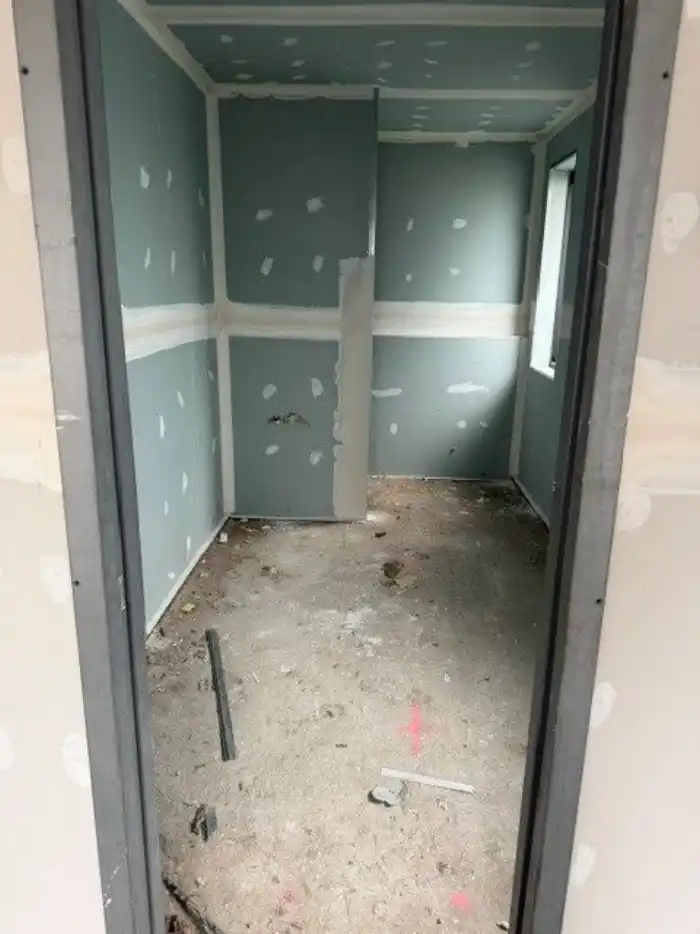 Ebert Street Ground Floor Ceilings - image 4