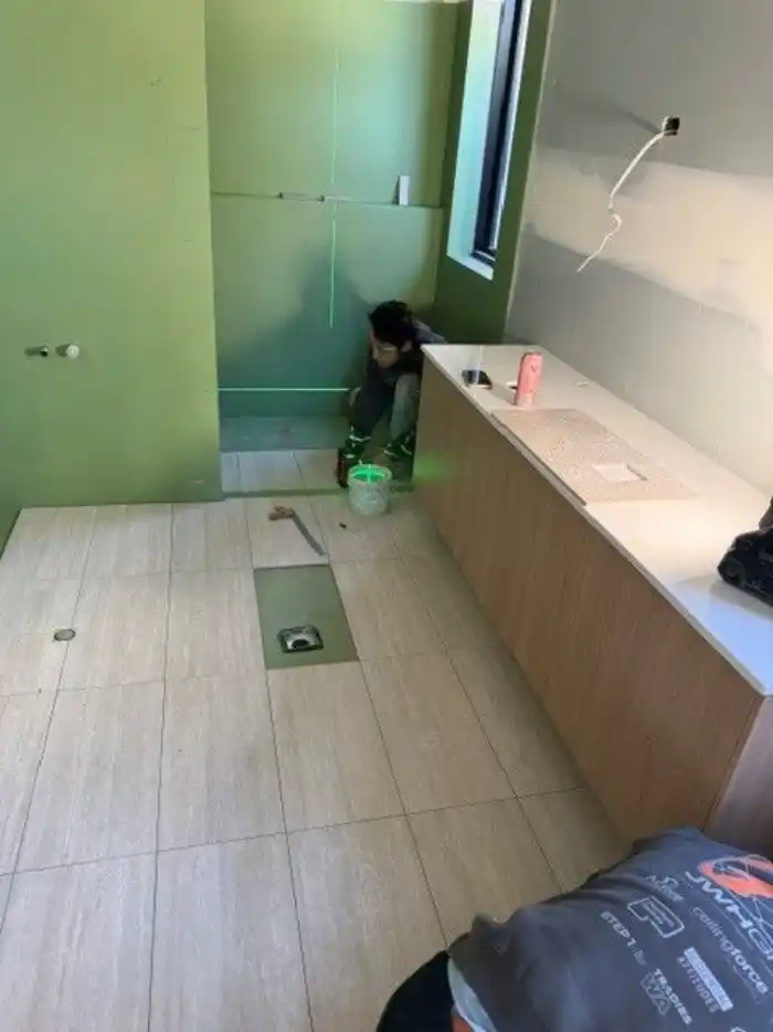 Ebert Street Bathroom and Laundry Tiling - image 1
